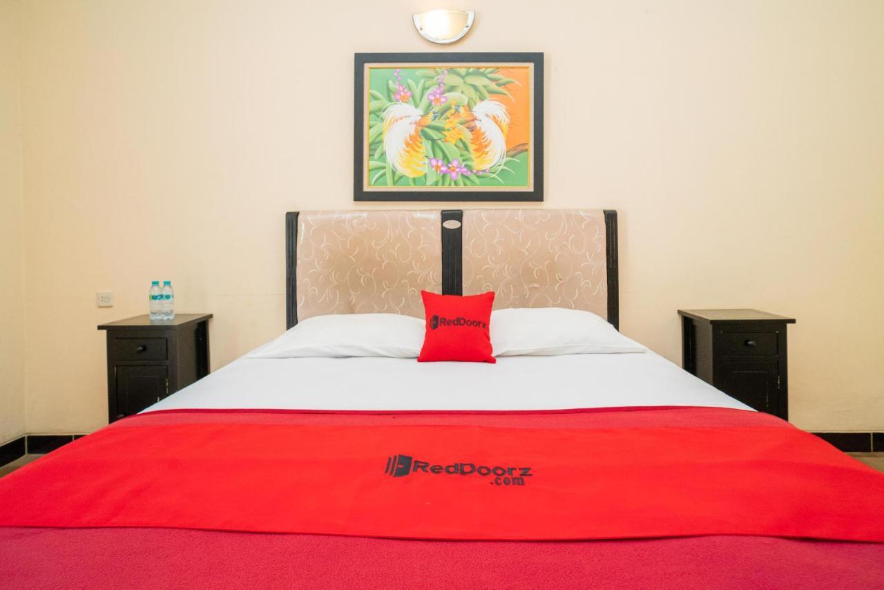 Hotel Reddoorz @ Panglima Sudirman Madiun Exteriér fotografie