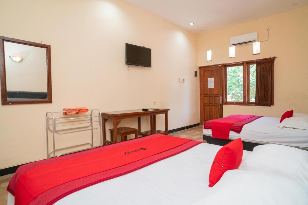 Hotel Reddoorz @ Panglima Sudirman Madiun Exteriér fotografie
