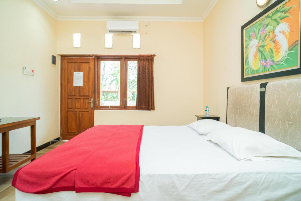 Hotel Reddoorz @ Panglima Sudirman Madiun Exteriér fotografie